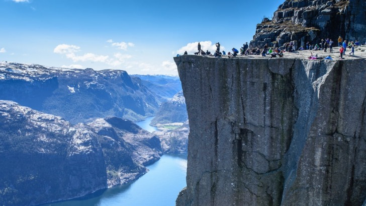https://mdw-travel-data-us-east-1.s3.amazonaws.com/img/country/Norway/Stavanger-Hiking-Association/img_02.jpg