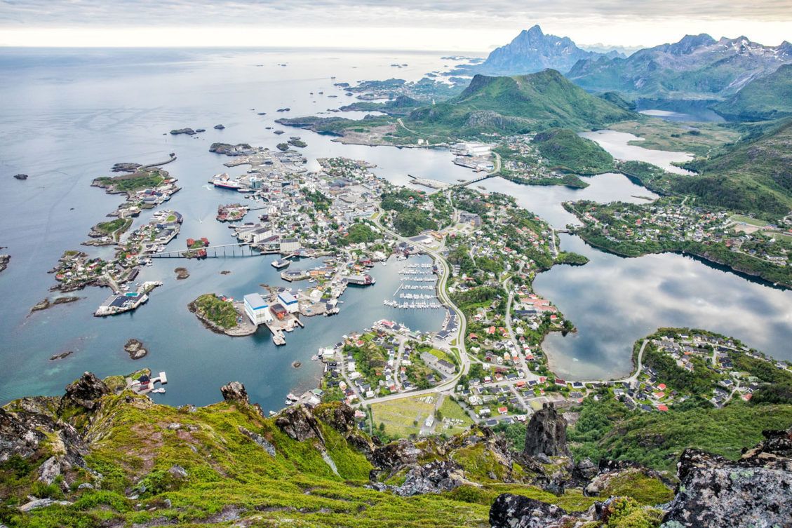 https://mdw-travel-data-us-east-1.s3.amazonaws.com/img/country/Norway/Svolvaergeita-Hiking-Trail/img_03.jpg