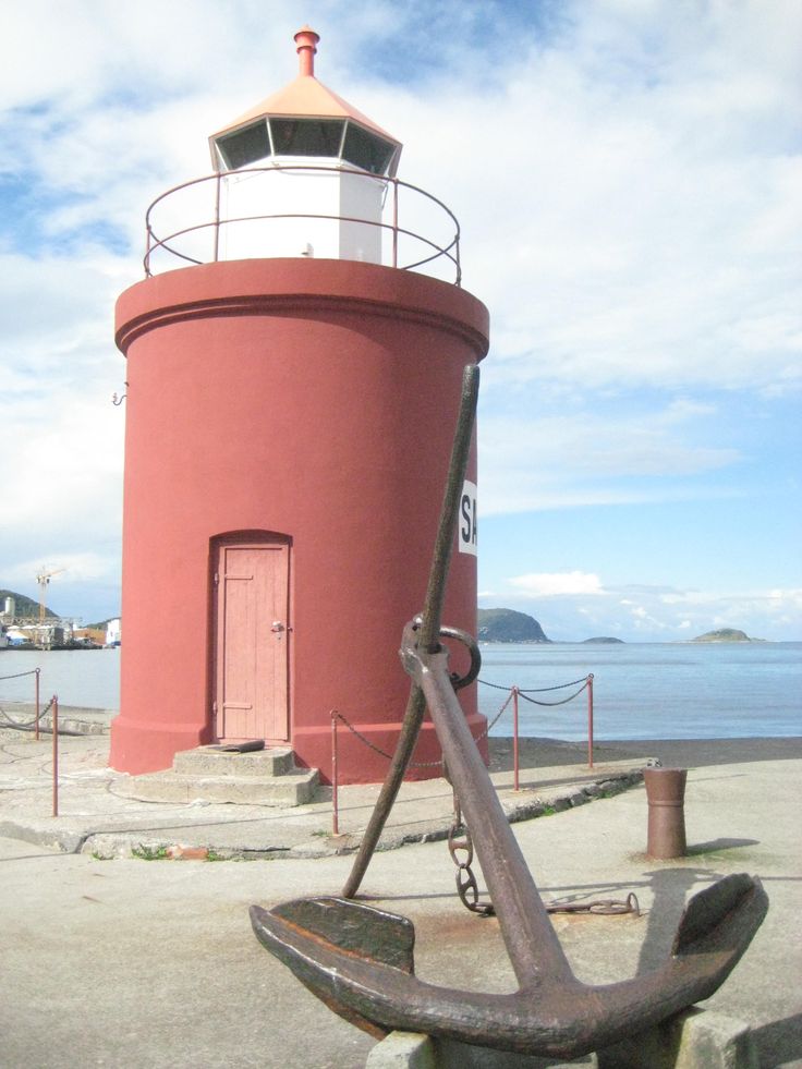 https://mdw-travel-data-us-east-1.s3.amazonaws.com/img/country/Norway/Tennholmen-Lighthouse/img_03.jpg