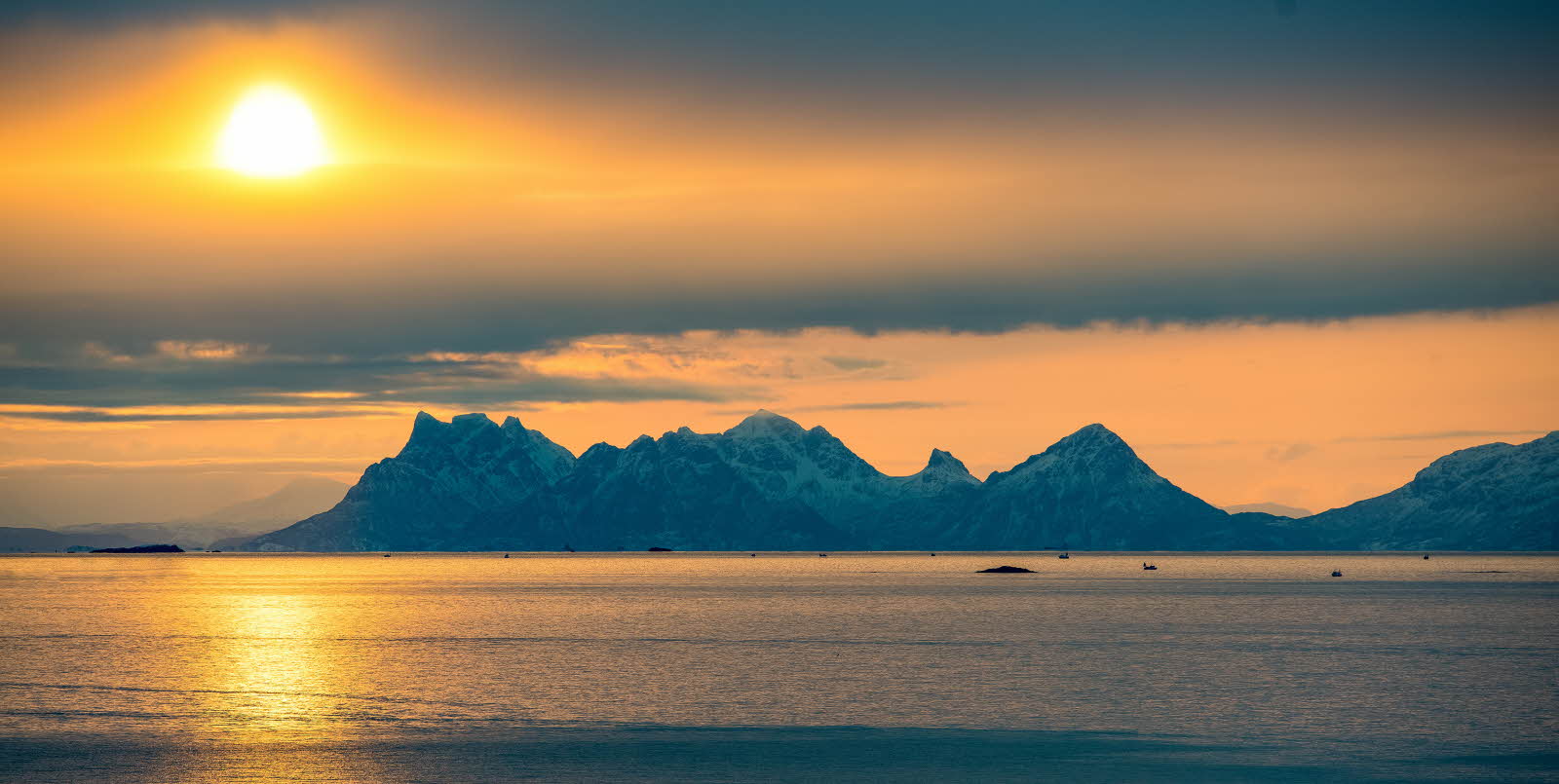 https://mdw-travel-data-us-east-1.s3.amazonaws.com/img/country/Norway/The-Arctic-Experience-Exhibition-Center/img_01.jpg