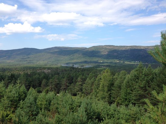 https://mdw-travel-data-us-east-1.s3.amazonaws.com/img/country/Norway/TrollAktiv/img_02.jpg