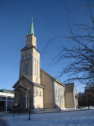 https://mdw-travel-data-us-east-1.s3.amazonaws.com/img/country/Norway/Tromso-Cathedral/img_03.jpg