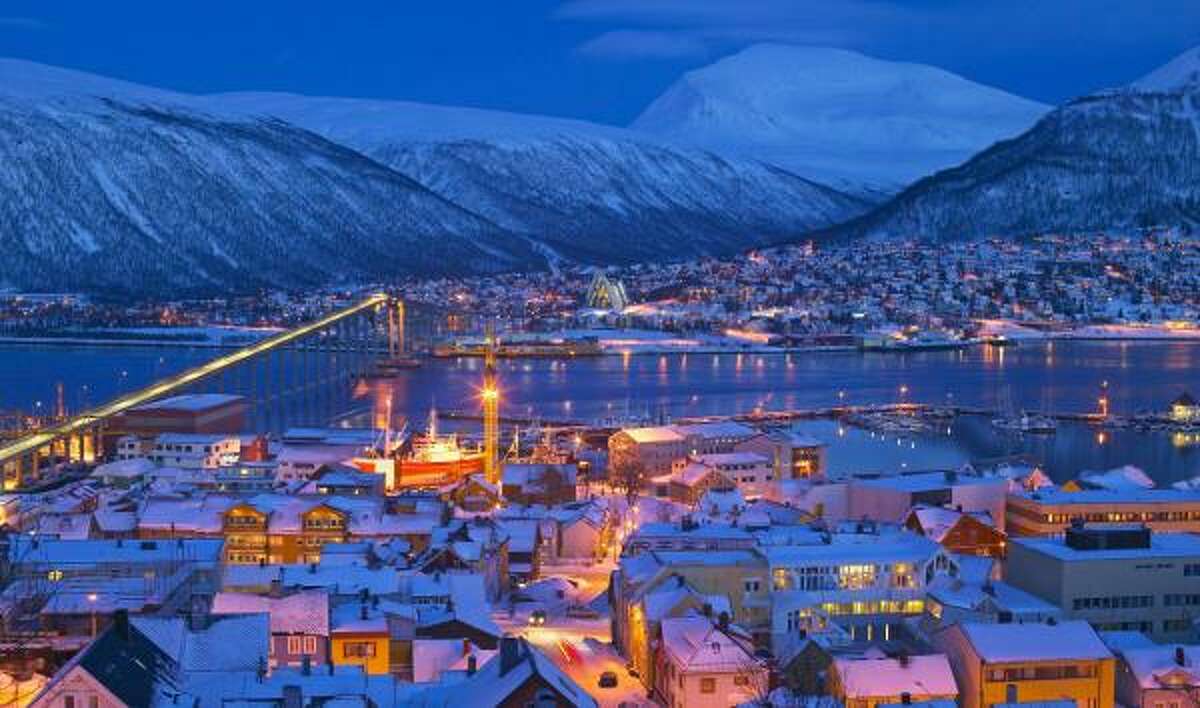 https://mdw-travel-data-us-east-1.s3.amazonaws.com/img/country/Norway/Tromso-Lapland/img_00.jpg