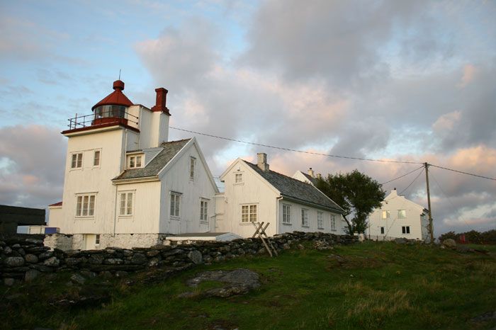 https://mdw-travel-data-us-east-1.s3.amazonaws.com/img/country/Norway/Tungenes-Lighthouse/img_03.jpg