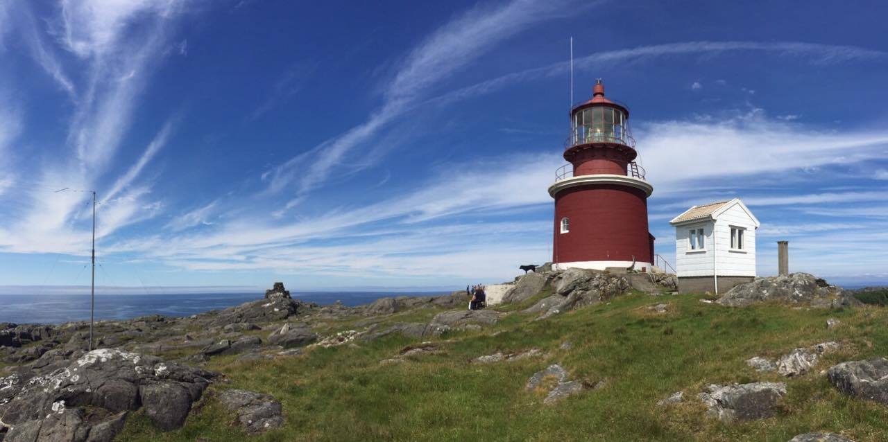 https://mdw-travel-data-us-east-1.s3.amazonaws.com/img/country/Norway/Utsira-Lighthouse/img_02.jpg