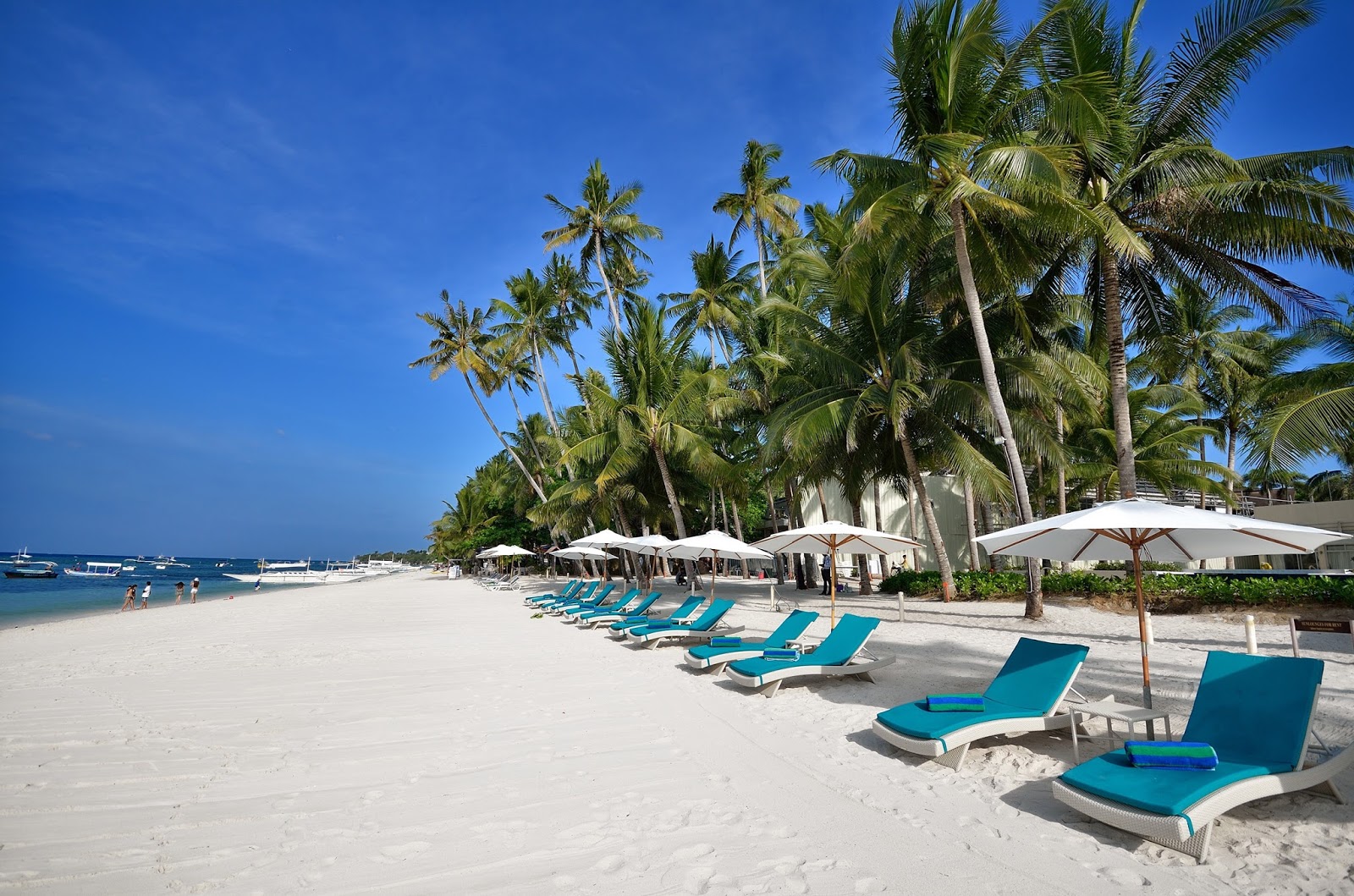 https://mdw-travel-data-us-east-1.s3.amazonaws.com/img/country/Philippines/Alona-Beach/img_02.jpg