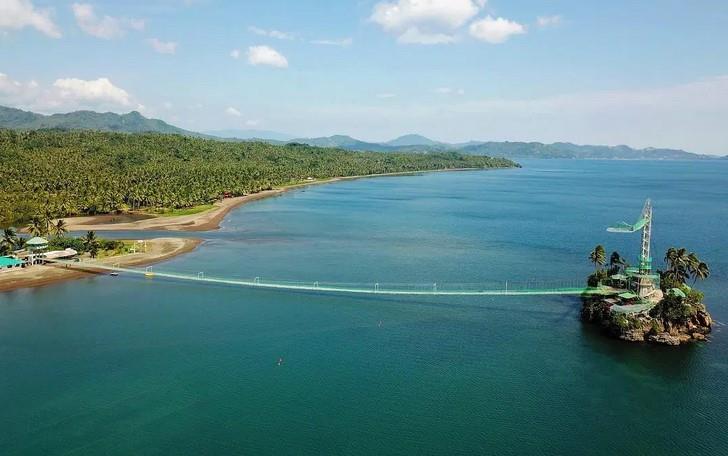 https://mdw-travel-data-us-east-1.s3.amazonaws.com/img/country/Philippines/Bacuag-River/img_01.jpg