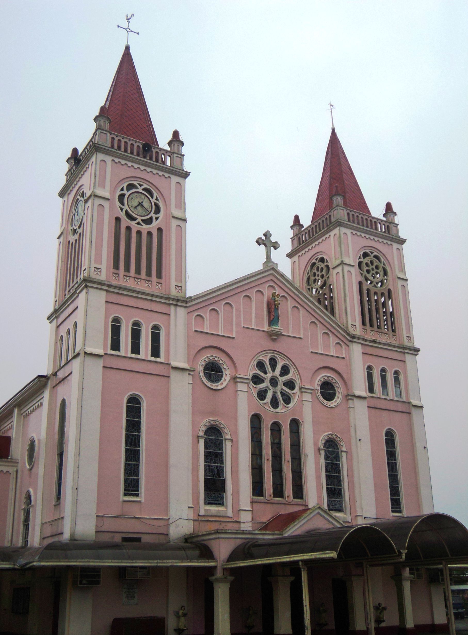 https://mdw-travel-data-us-east-1.s3.amazonaws.com/img/country/Philippines/Baguio-Cathedral/img_03.jpg