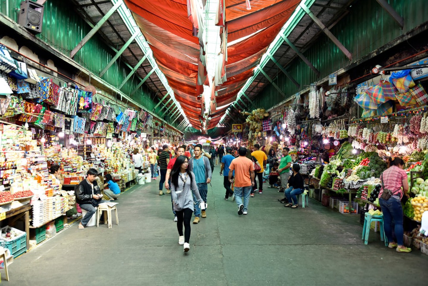 https://mdw-travel-data-us-east-1.s3.amazonaws.com/img/country/Philippines/Baguio-Public-Market/img_00.jpg