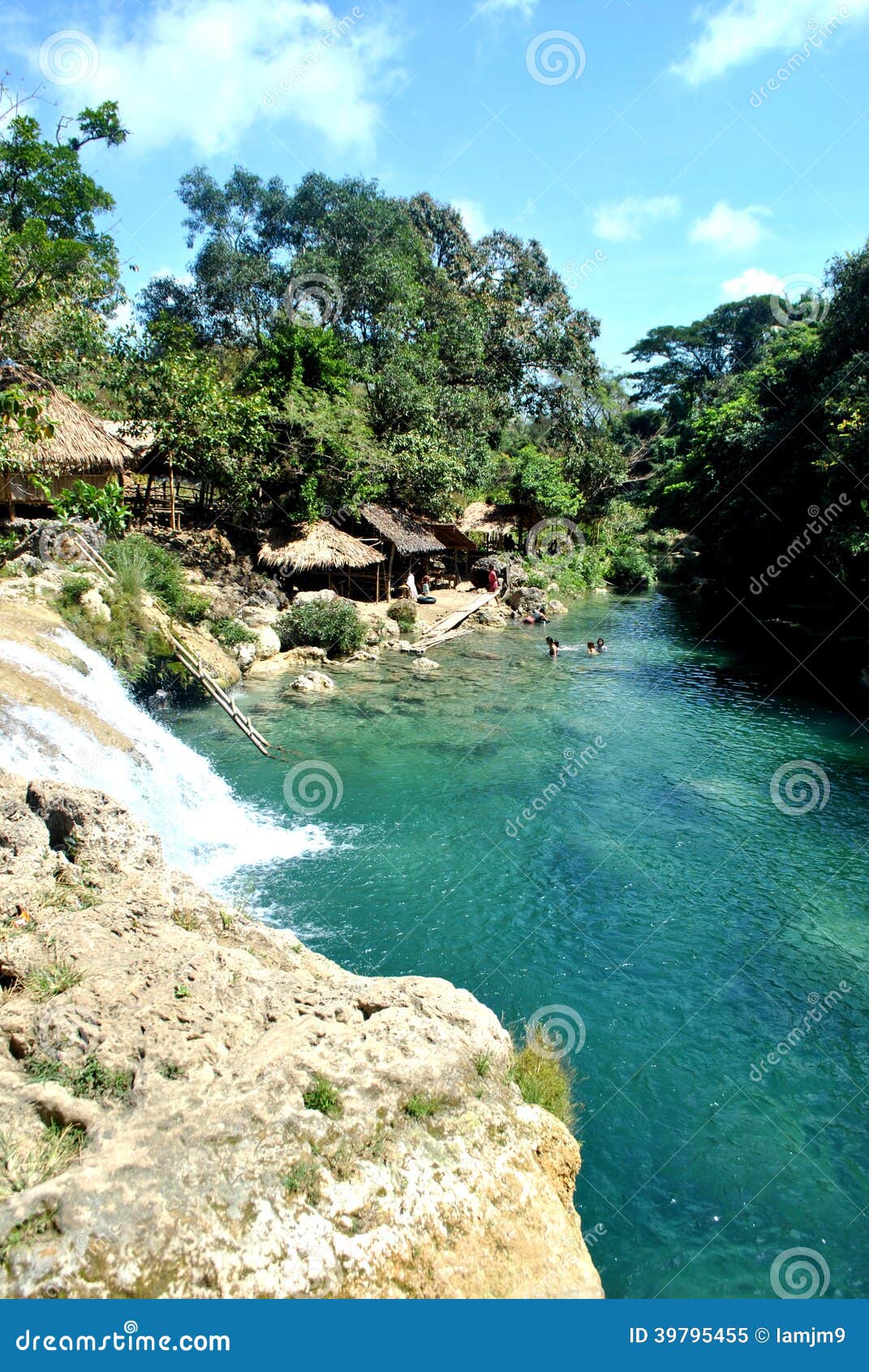 https://mdw-travel-data-us-east-1.s3.amazonaws.com/img/country/Philippines/Bolinao-Falls/img_02.jpg