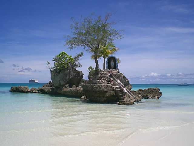 https://mdw-travel-data-us-east-1.s3.amazonaws.com/img/country/Philippines/Boracay/img_02.jpg