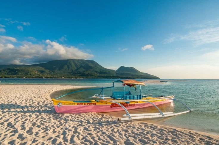 https://mdw-travel-data-us-east-1.s3.amazonaws.com/img/country/Philippines/Camiguin-Island/img_01.jpg