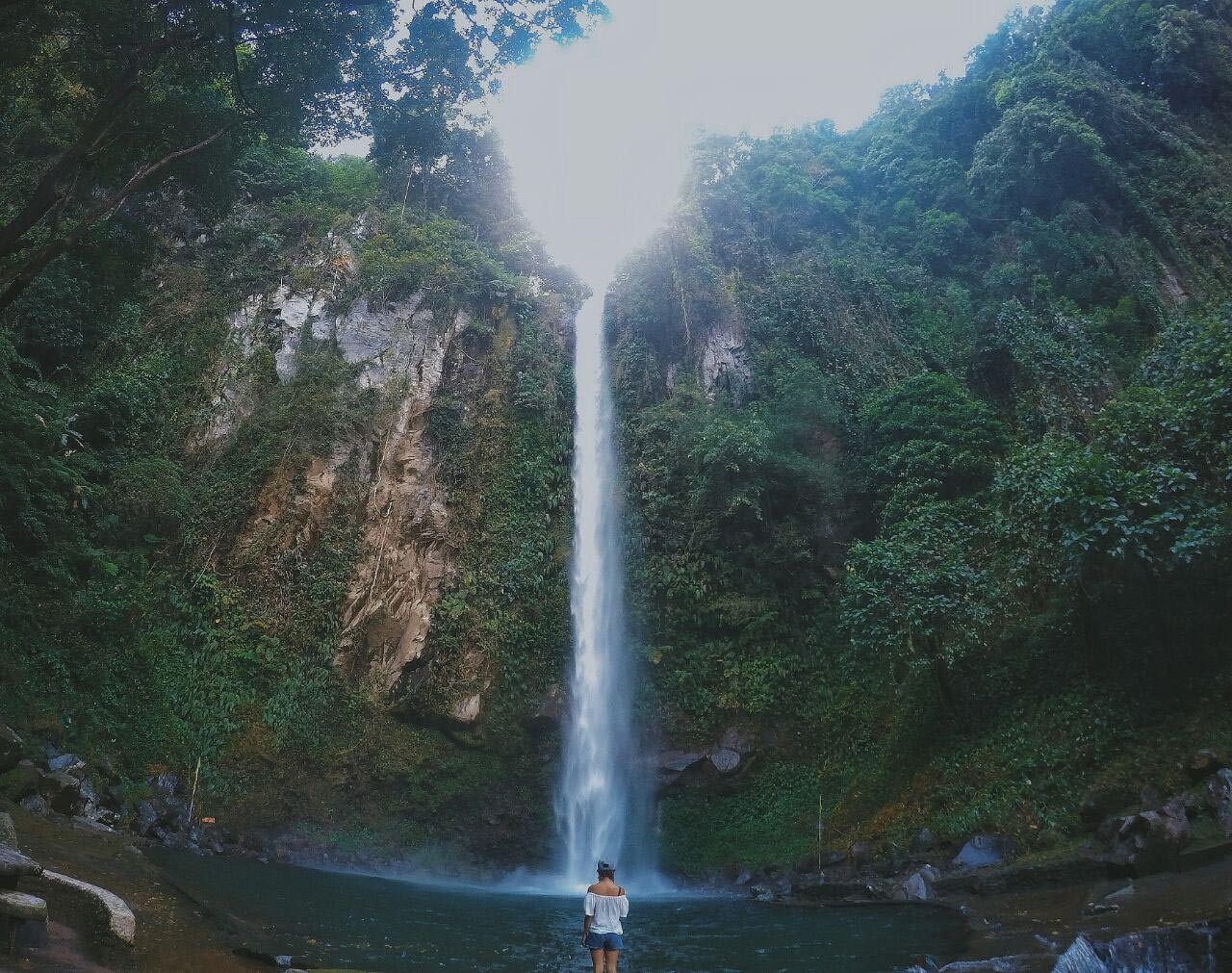 https://mdw-travel-data-us-east-1.s3.amazonaws.com/img/country/Philippines/Camiguin-Island/img_02.jpg