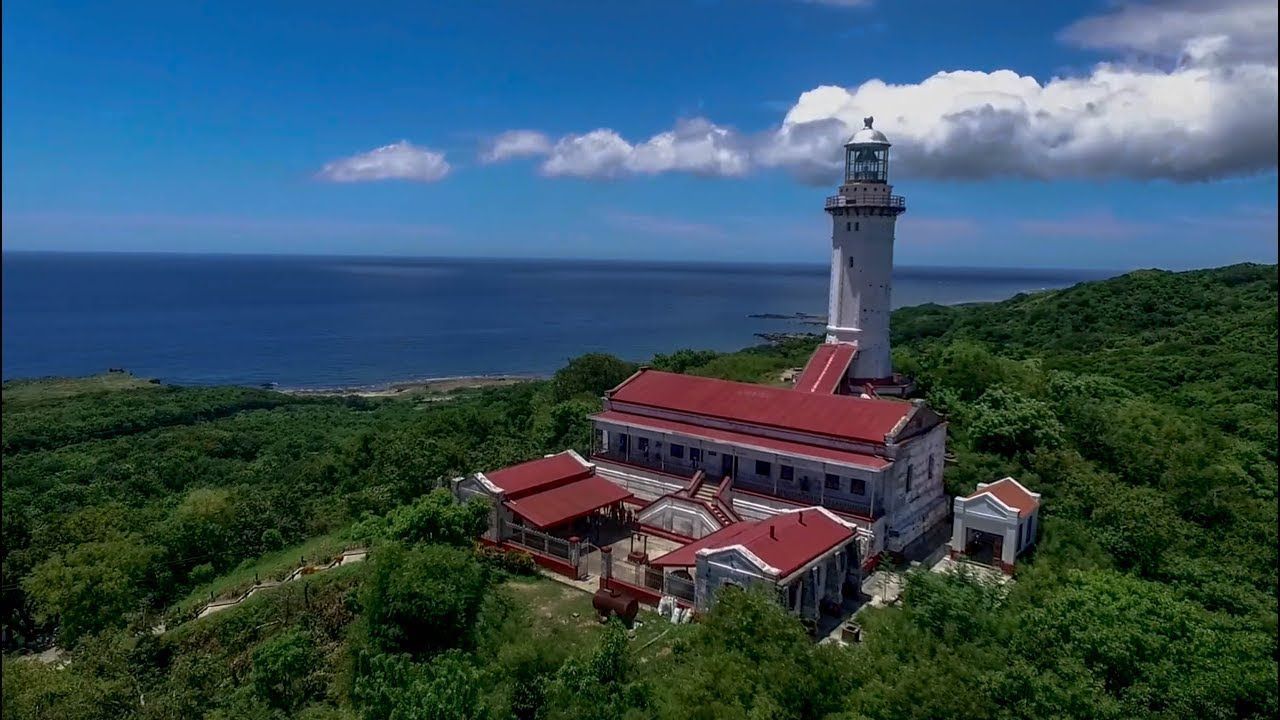 https://mdw-travel-data-us-east-1.s3.amazonaws.com/img/country/Philippines/Cape-Bojeador-Lighthouse/img_03.jpg