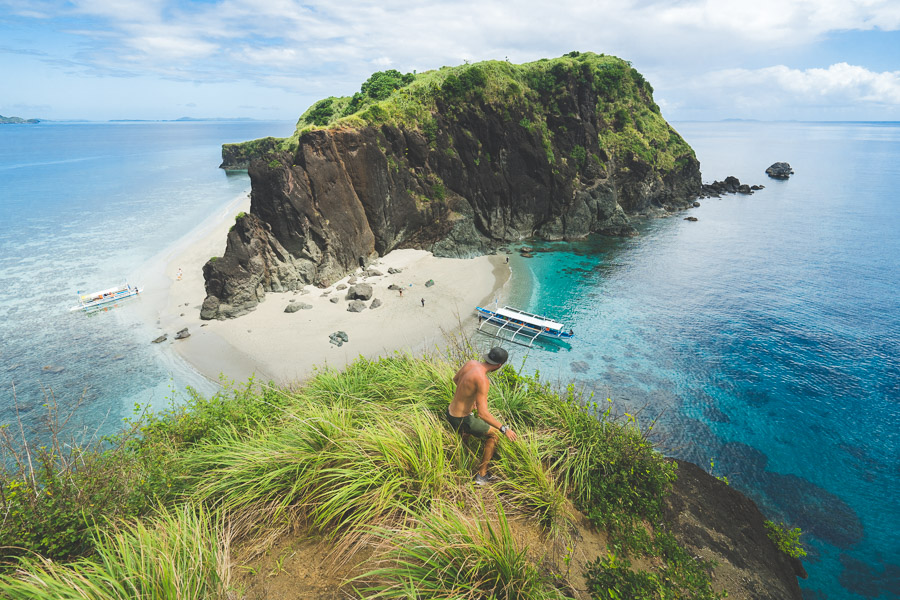 https://mdw-travel-data-us-east-1.s3.amazonaws.com/img/country/Philippines/Caramoan-Islands/img_02.jpg