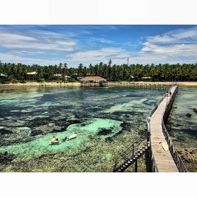 https://mdw-travel-data-us-east-1.s3.amazonaws.com/img/country/Philippines/Cloud-9/img_03.jpg