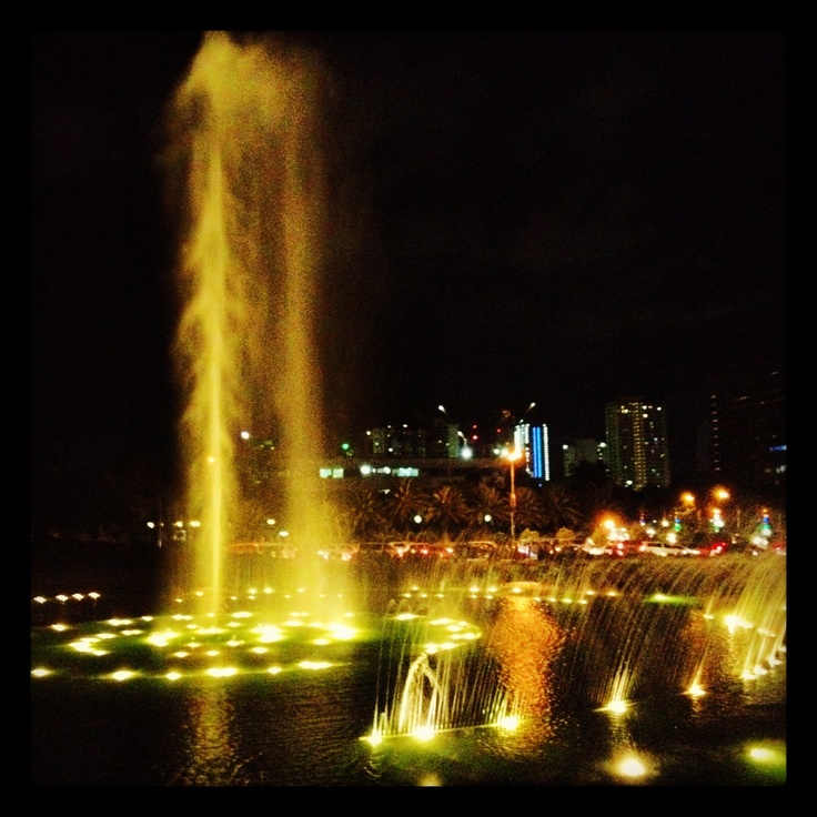 https://mdw-travel-data-us-east-1.s3.amazonaws.com/img/country/Philippines/Cultural-Center-of-the-Philippines/img_01.jpg