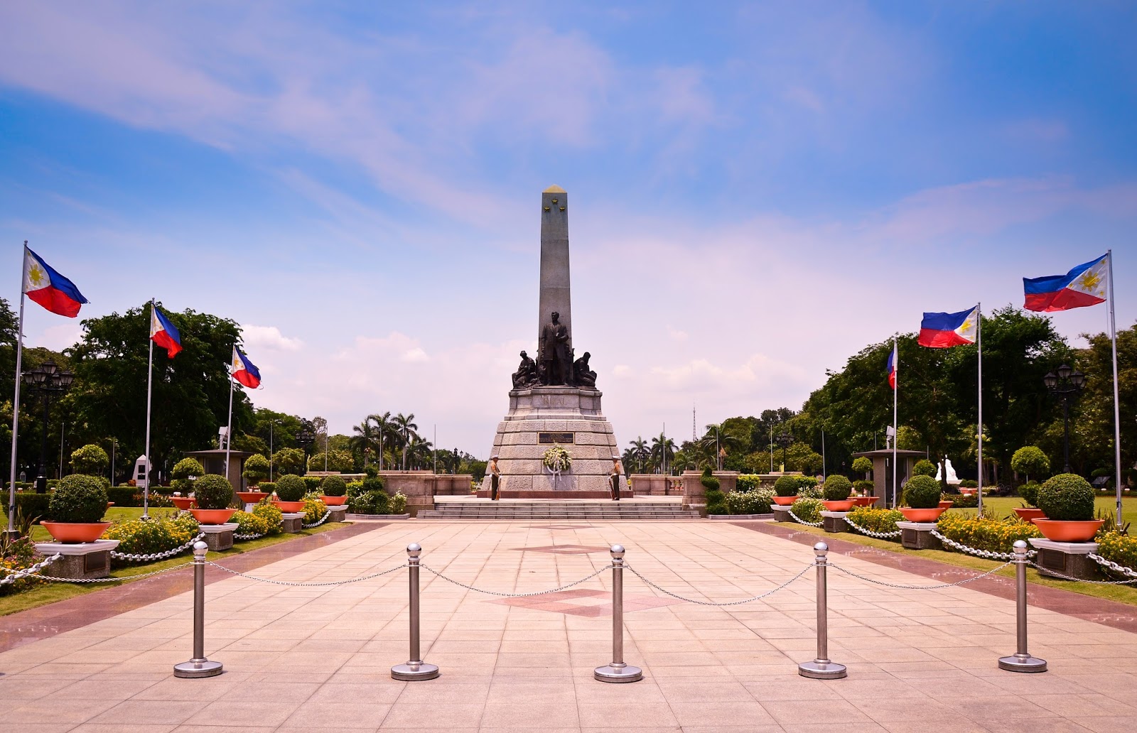 https://mdw-travel-data-us-east-1.s3.amazonaws.com/img/country/Philippines/Department-of-Tourism-Rizal-Park/img_03.jpg