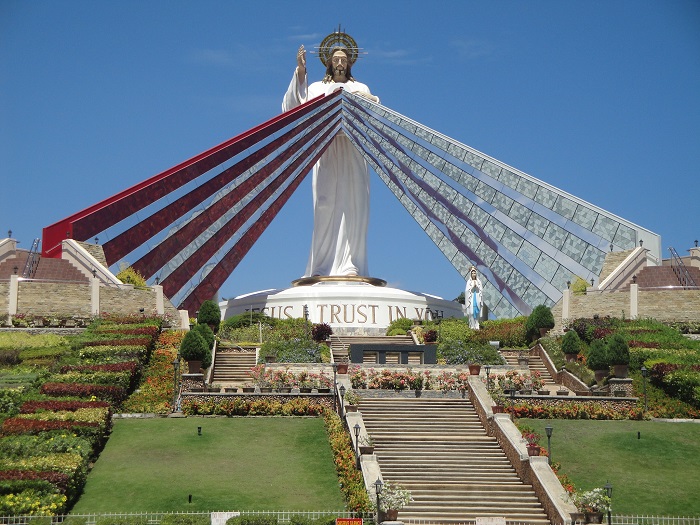 https://mdw-travel-data-us-east-1.s3.amazonaws.com/img/country/Philippines/Divine-Mercy-Shrine/img_00.jpg