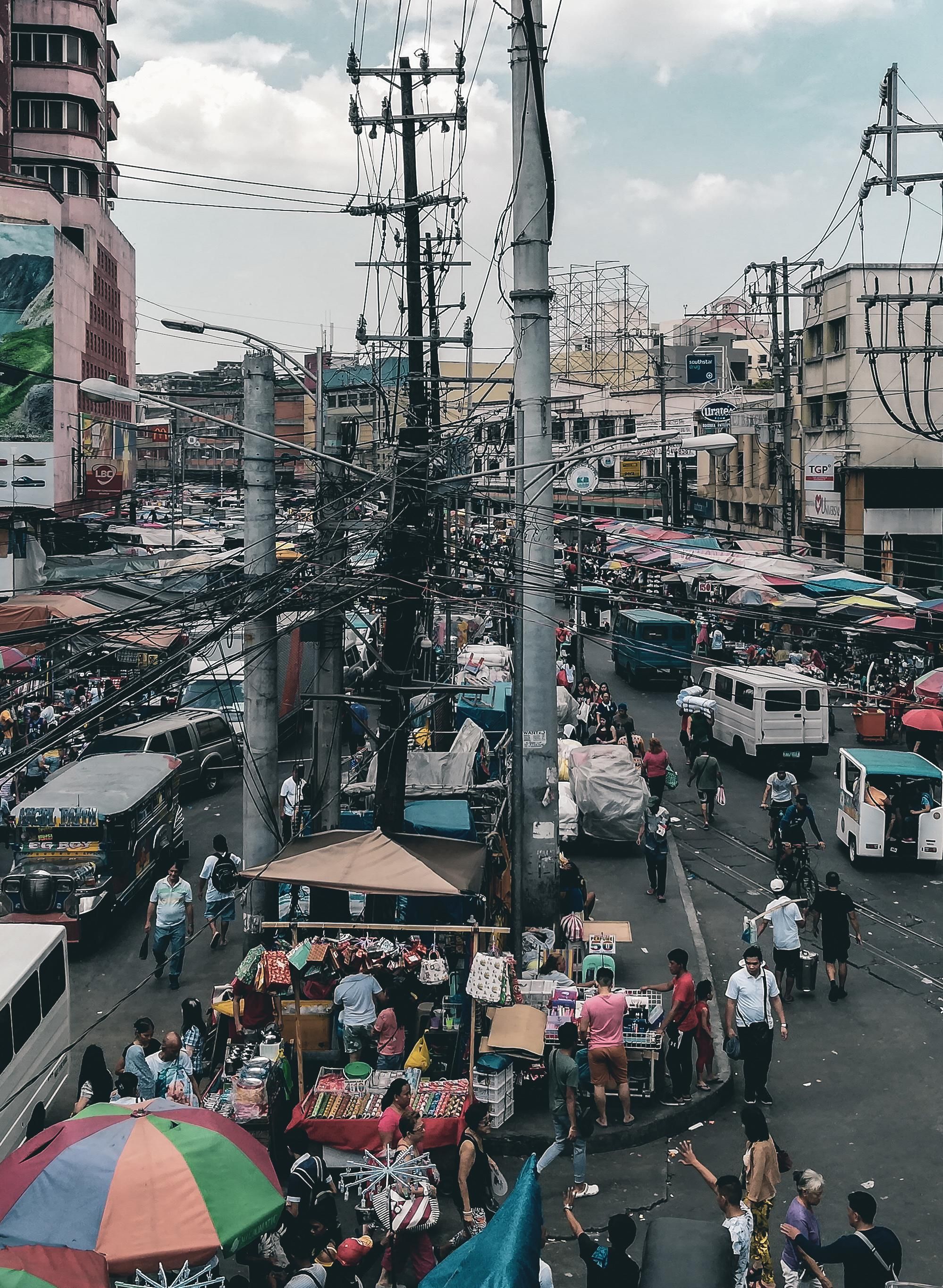 https://mdw-travel-data-us-east-1.s3.amazonaws.com/img/country/Philippines/Divisoria-Market/img_01.jpg