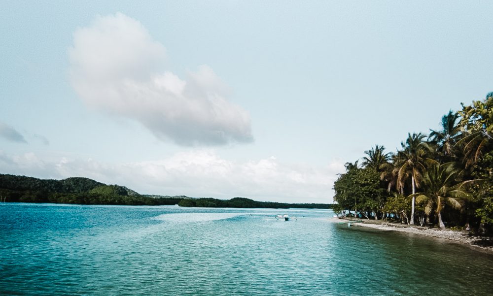 https://mdw-travel-data-us-east-1.s3.amazonaws.com/img/country/Philippines/Doot-Beach/img_00.jpg
