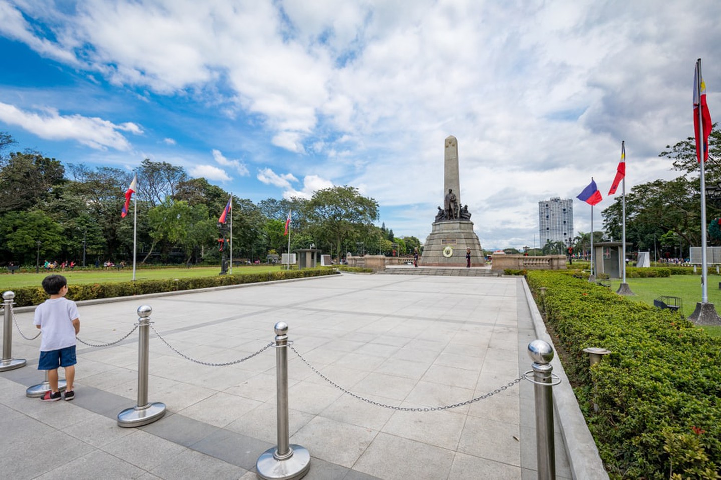 https://mdw-travel-data-us-east-1.s3.amazonaws.com/img/country/Philippines/Dr-Jose-Rizal-Memorial-Library/img_02.jpg