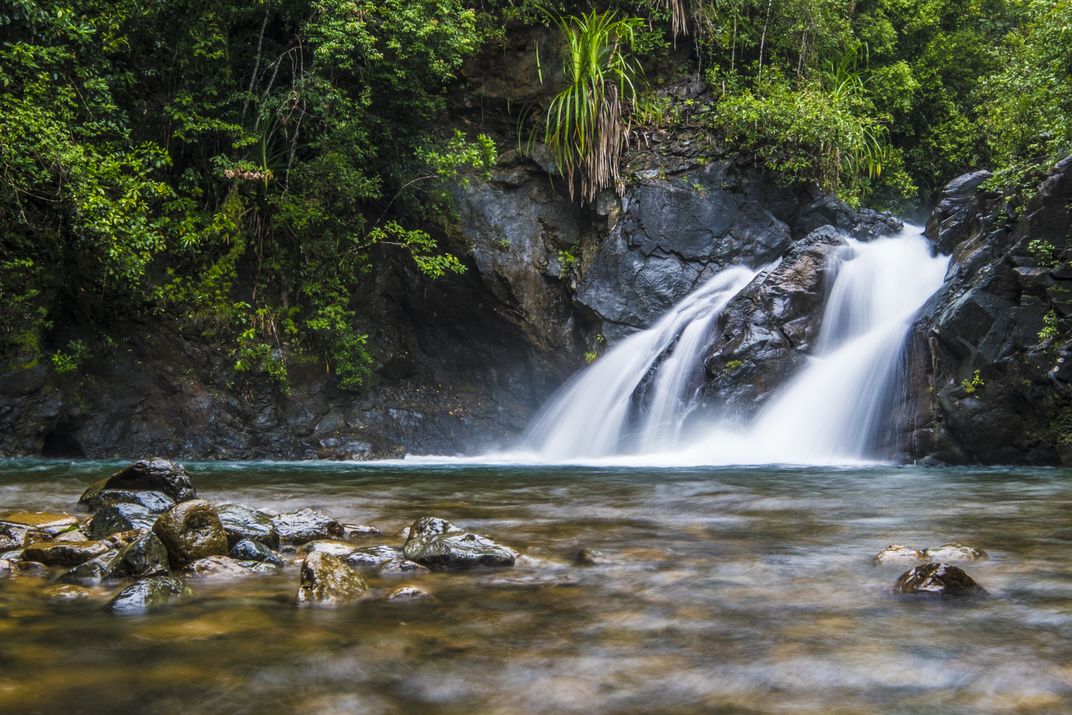 https://mdw-travel-data-us-east-1.s3.amazonaws.com/img/country/Philippines/Estrella-Falls/img_02.jpg