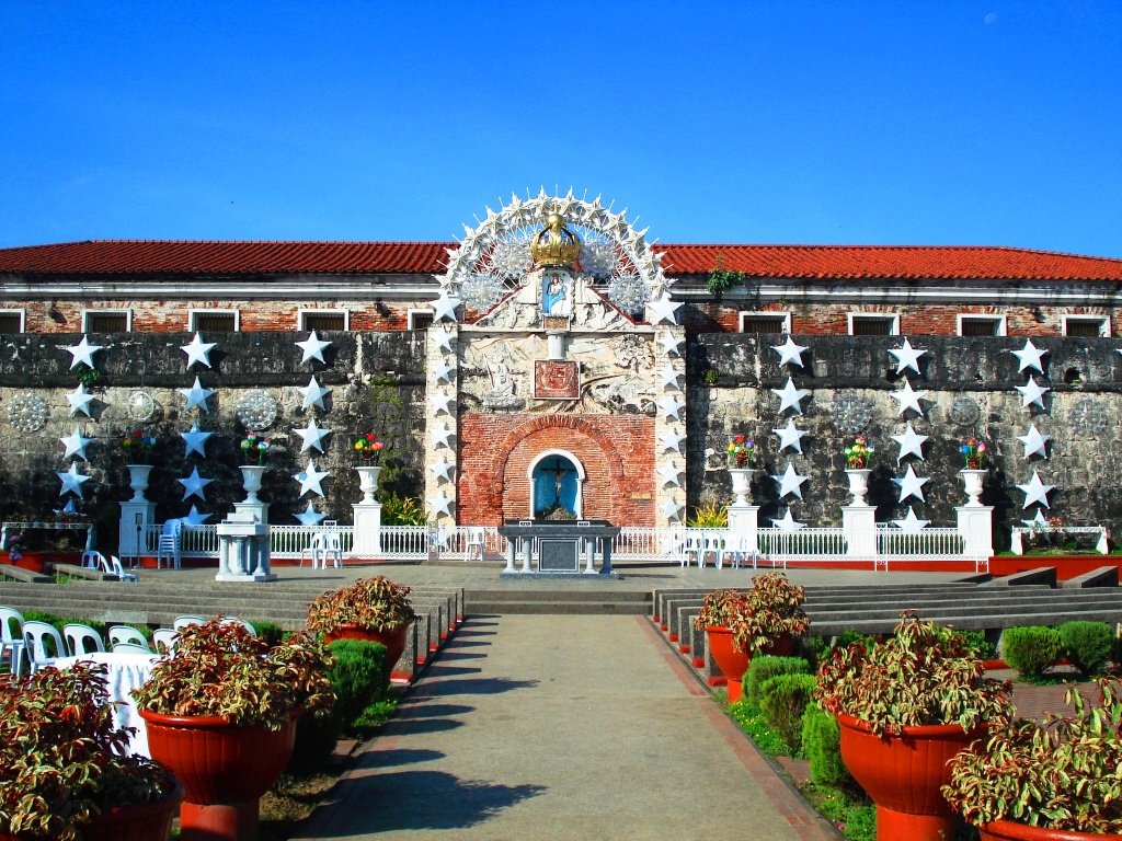https://mdw-travel-data-us-east-1.s3.amazonaws.com/img/country/Philippines/Fort-Pilar/img_03.jpg
