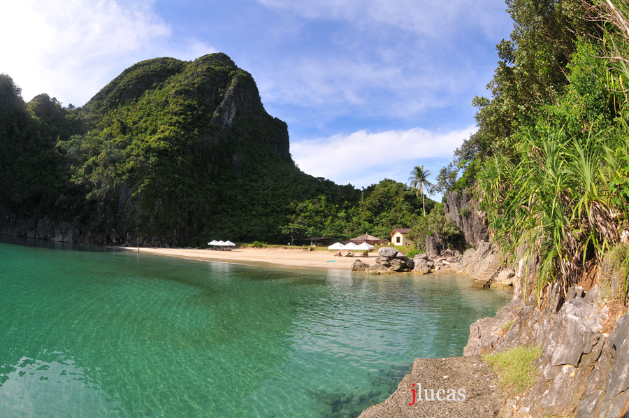 https://mdw-travel-data-us-east-1.s3.amazonaws.com/img/country/Philippines/Gota-Beach/img_02.jpg