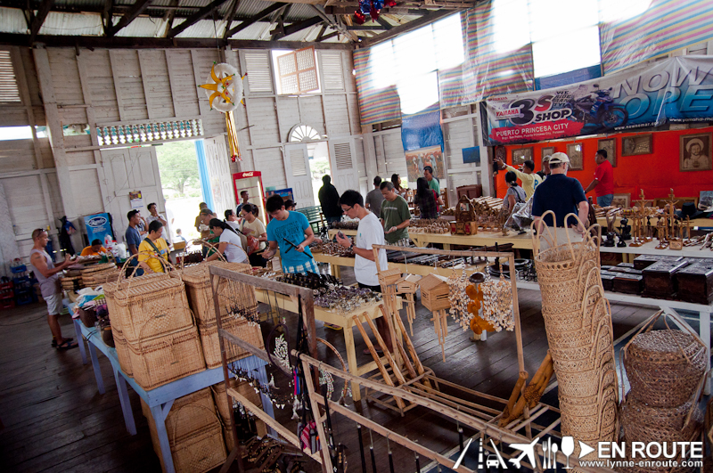https://mdw-travel-data-us-east-1.s3.amazonaws.com/img/country/Philippines/Iwahig-Penal-Colony/img_02.jpg