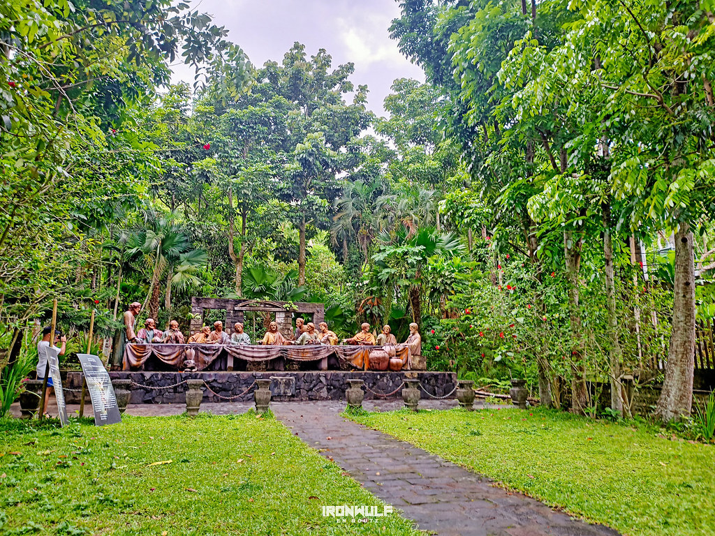 https://mdw-travel-data-us-east-1.s3.amazonaws.com/img/country/Philippines/Kawa-Kawa-Hill-and-Natural-Park/img_02.jpg
