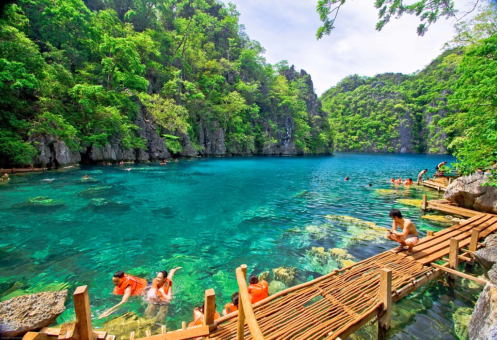 https://mdw-travel-data-us-east-1.s3.amazonaws.com/img/country/Philippines/Kayangan-Lake/img_03.jpg