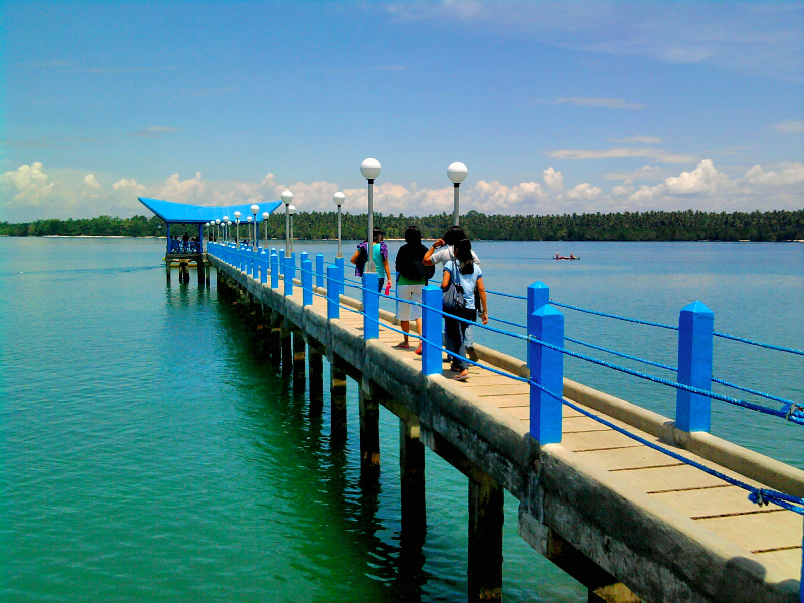 https://mdw-travel-data-us-east-1.s3.amazonaws.com/img/country/Philippines/Kopiat-Island/img_02.jpg