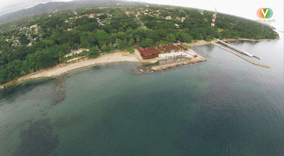 https://mdw-travel-data-us-east-1.s3.amazonaws.com/img/country/Philippines/La-Vista-del-Mar/img_01.jpg