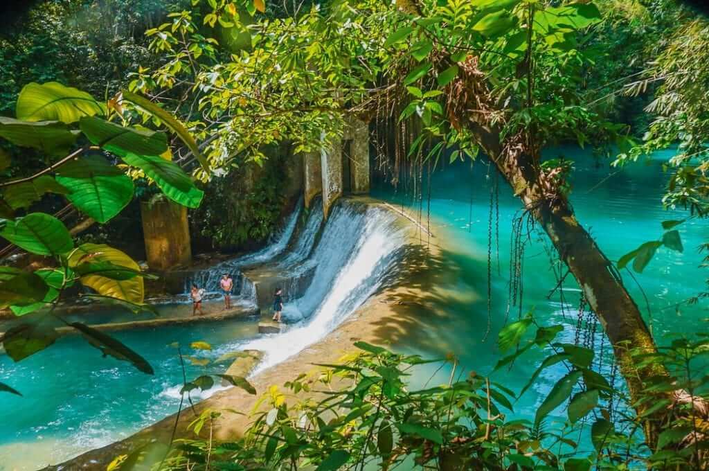 https://mdw-travel-data-us-east-1.s3.amazonaws.com/img/country/Philippines/Labasin-Waterfalls/img_03.jpg