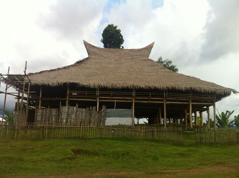 https://mdw-travel-data-us-east-1.s3.amazonaws.com/img/country/Philippines/Mano-Mano-Tribal-Village/img_00.jpg