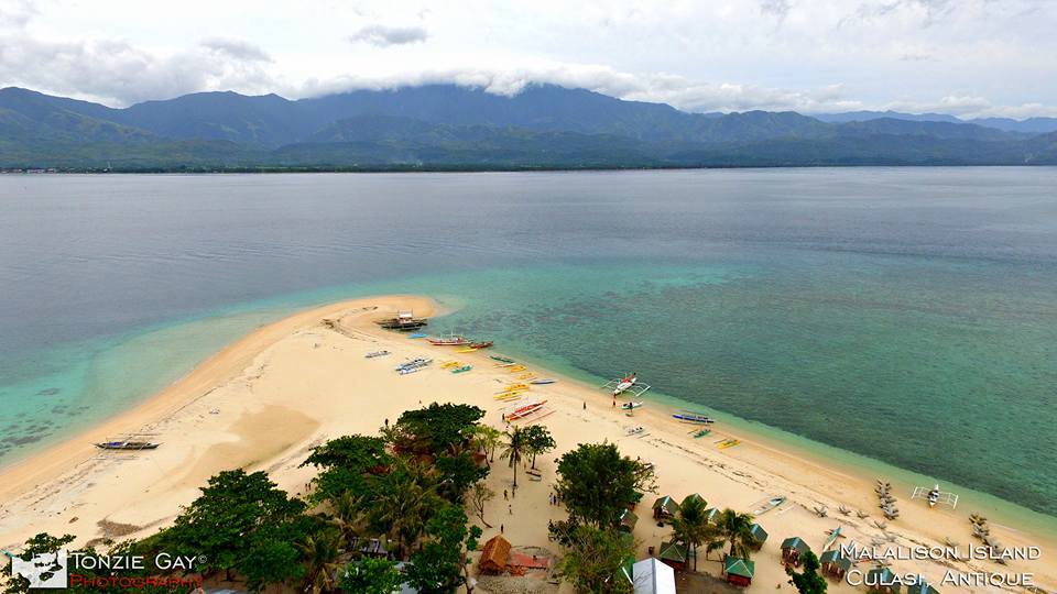 https://mdw-travel-data-us-east-1.s3.amazonaws.com/img/country/Philippines/Mararison-Wildlife-Sanctuary/img_01.jpg