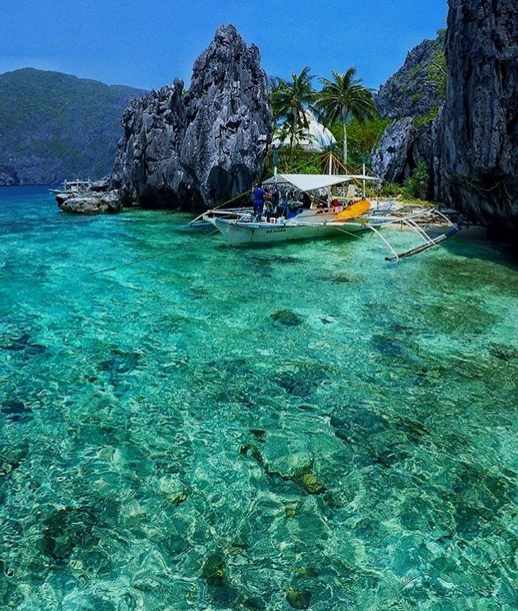 https://mdw-travel-data-us-east-1.s3.amazonaws.com/img/country/Philippines/Matinloc-Island/img_01.jpg