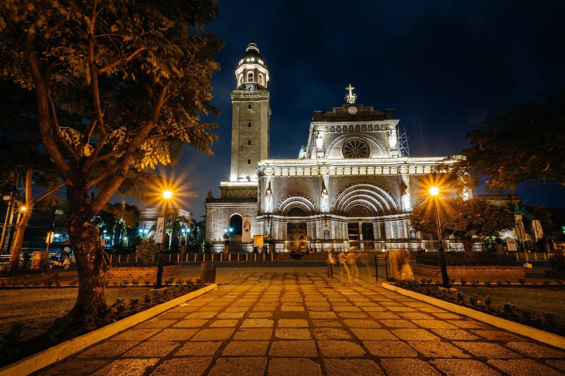 https://mdw-travel-data-us-east-1.s3.amazonaws.com/img/country/Philippines/Metropolitan-Cathedral-of-the-Immaculate-Conception/img_00.jpg