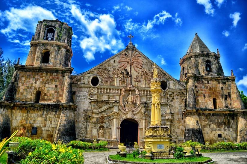 https://mdw-travel-data-us-east-1.s3.amazonaws.com/img/country/Philippines/Miagao-Church/img_02.jpg