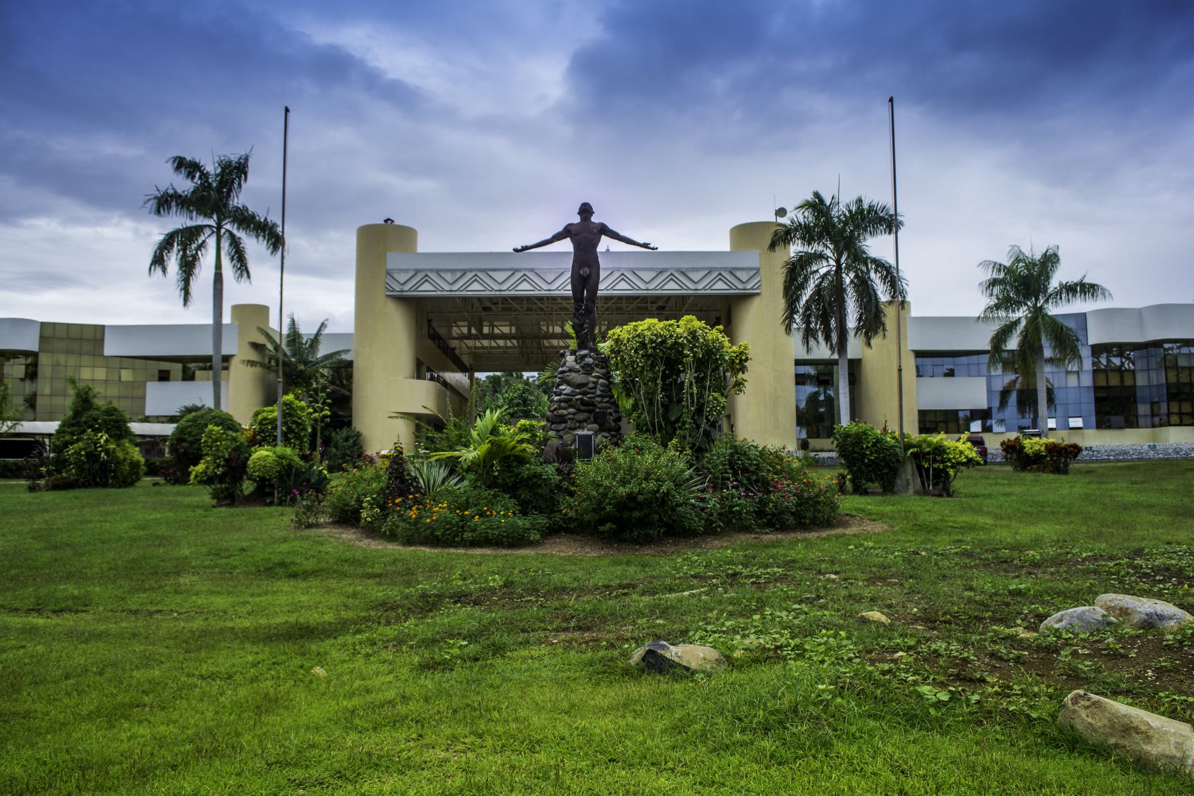 https://mdw-travel-data-us-east-1.s3.amazonaws.com/img/country/Philippines/Mindanao-State-University---Zamboanga-City/img_03.jpg
