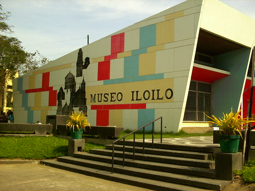 https://mdw-travel-data-us-east-1.s3.amazonaws.com/img/country/Philippines/Museo-Iloilo/img_02.jpg