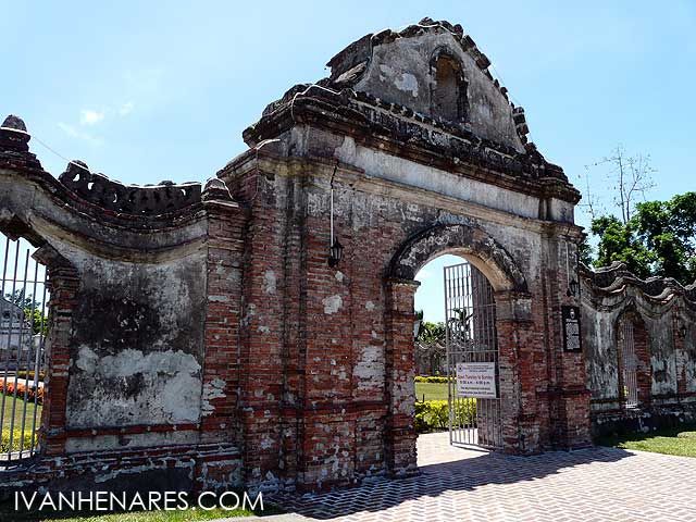 https://mdw-travel-data-us-east-1.s3.amazonaws.com/img/country/Philippines/Nagcarlan-Underground-Cemetery/img_03.jpg