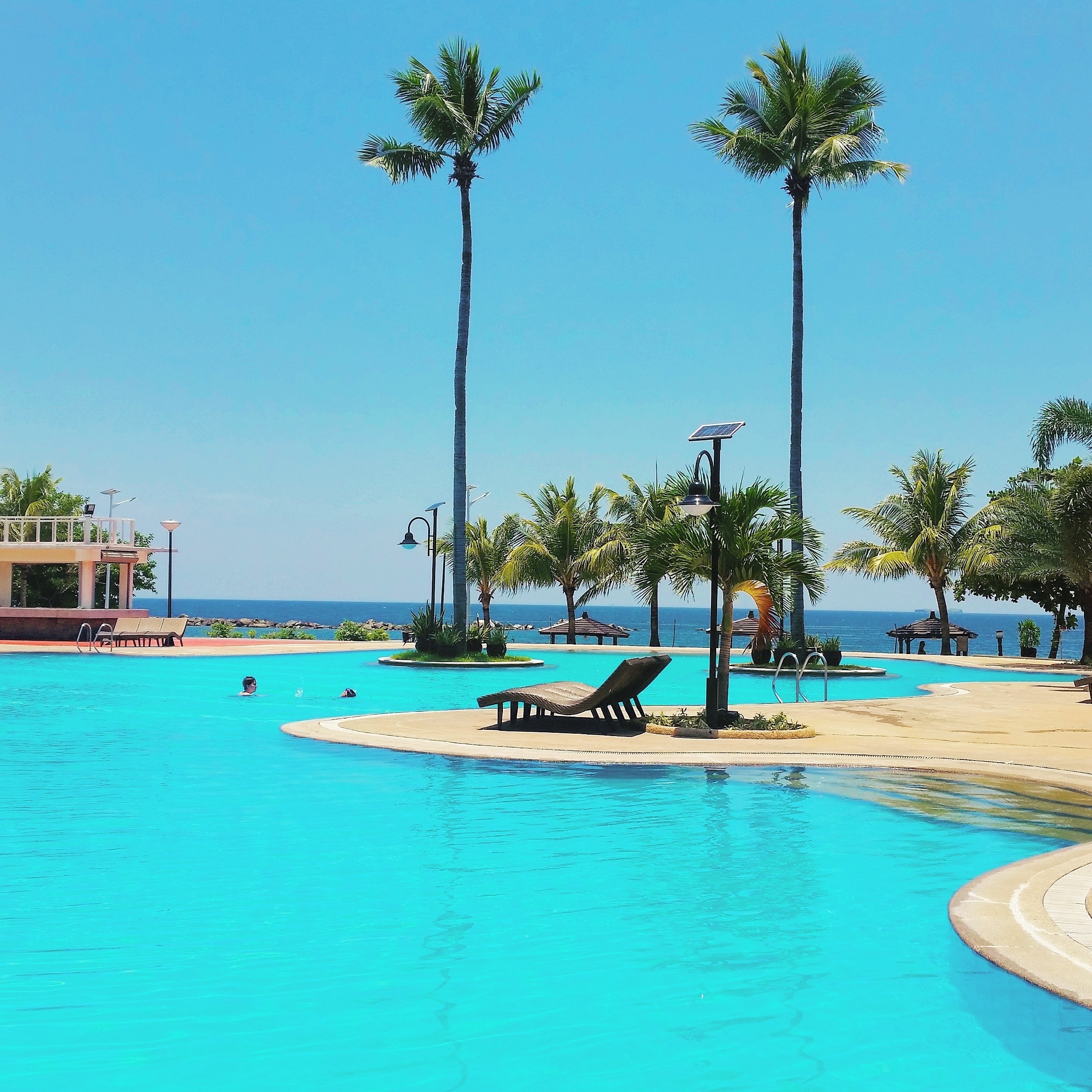 https://mdw-travel-data-us-east-1.s3.amazonaws.com/img/country/Philippines/Nasugbu-Beaches/img_02.jpg