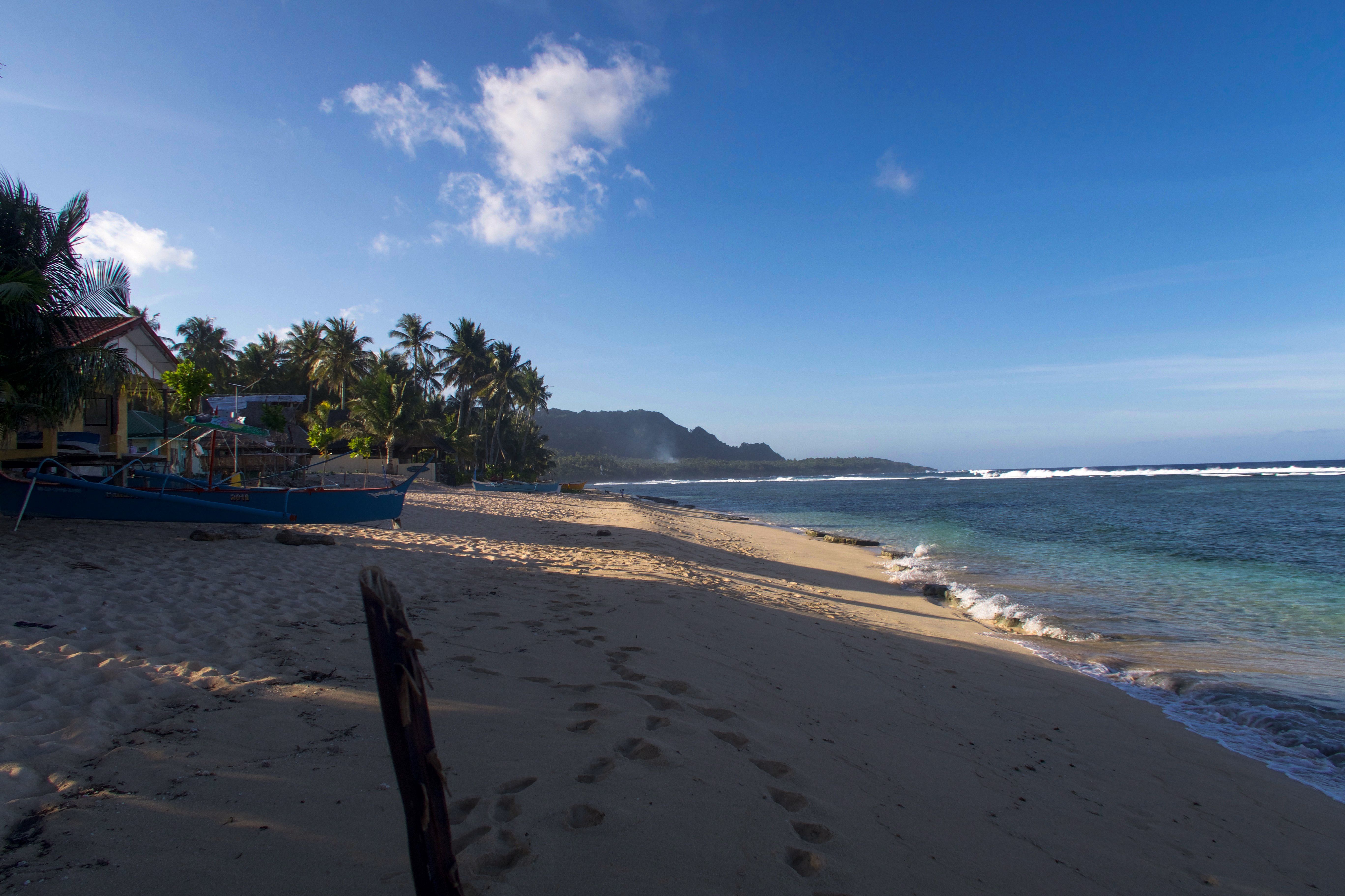 https://mdw-travel-data-us-east-1.s3.amazonaws.com/img/country/Philippines/Pacifico-Beach/img_03.jpg