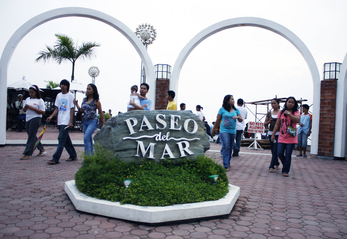 https://mdw-travel-data-us-east-1.s3.amazonaws.com/img/country/Philippines/Paseo-del-Mar/img_00.jpg