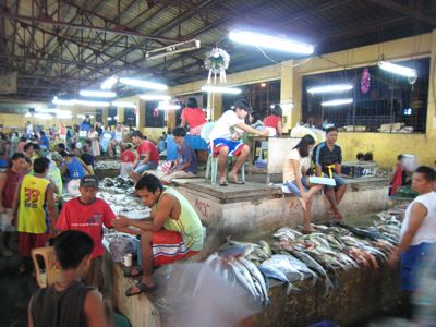 https://mdw-travel-data-us-east-1.s3.amazonaws.com/img/country/Philippines/Pasil-Fish-Market/img_03.jpg