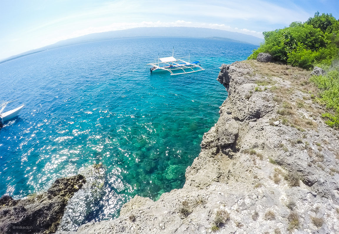 https://mdw-travel-data-us-east-1.s3.amazonaws.com/img/country/Philippines/Pescador-Island/img_02.jpg