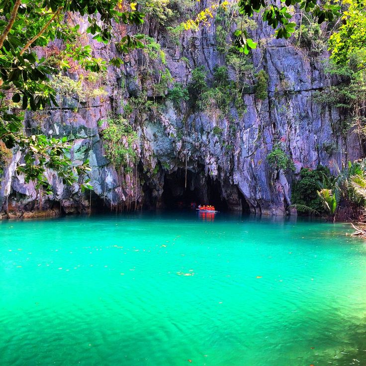 https://mdw-travel-data-us-east-1.s3.amazonaws.com/img/country/Philippines/Puerto-Princesa-Subterranean-River-National-Park/img_00.jpg