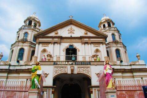 https://mdw-travel-data-us-east-1.s3.amazonaws.com/img/country/Philippines/Quiapo-Church/img_02.jpg